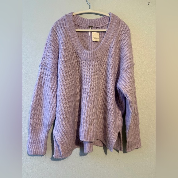 Free people 
Blue Bell V-Neck Sweater - Picture 2 of 4